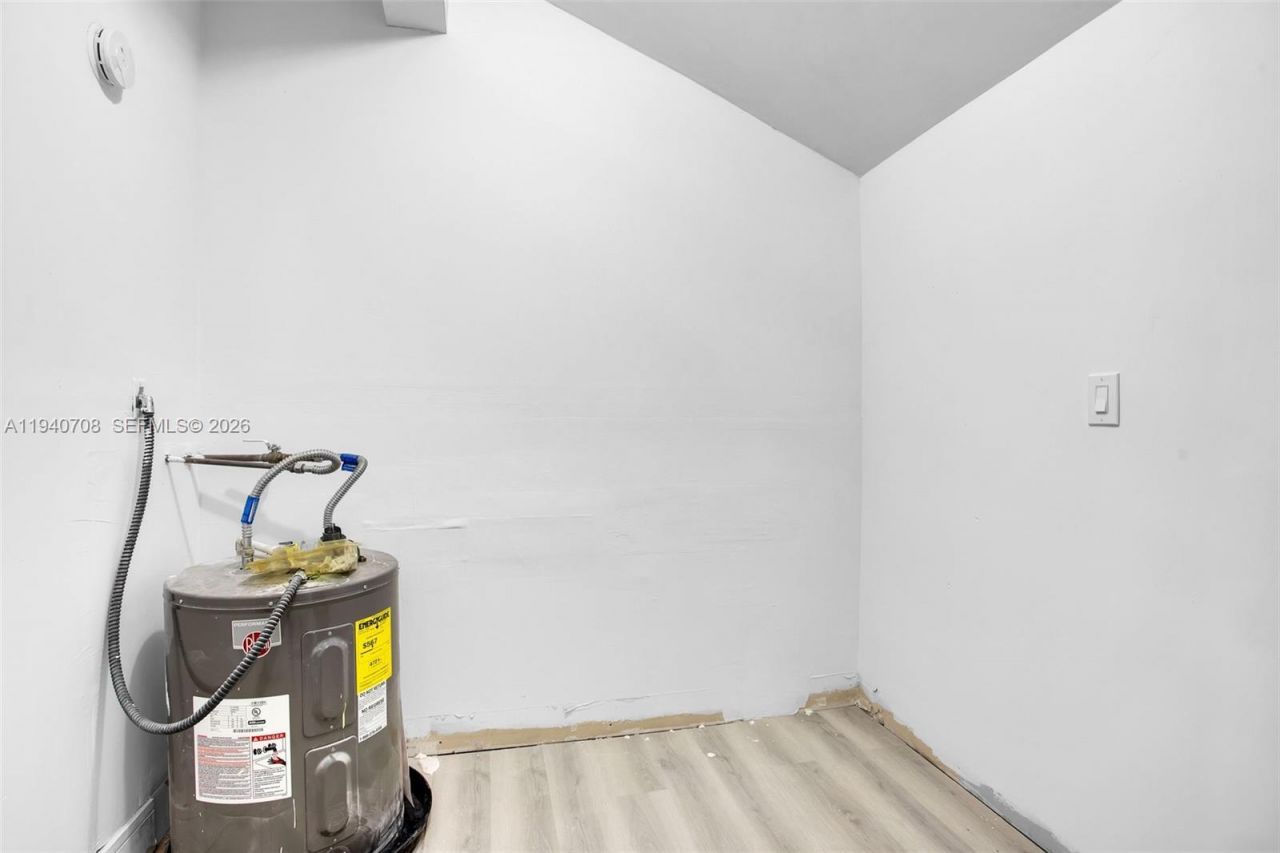 2430 NW 55th Ter, Lauderhill, FL 33313 Photo