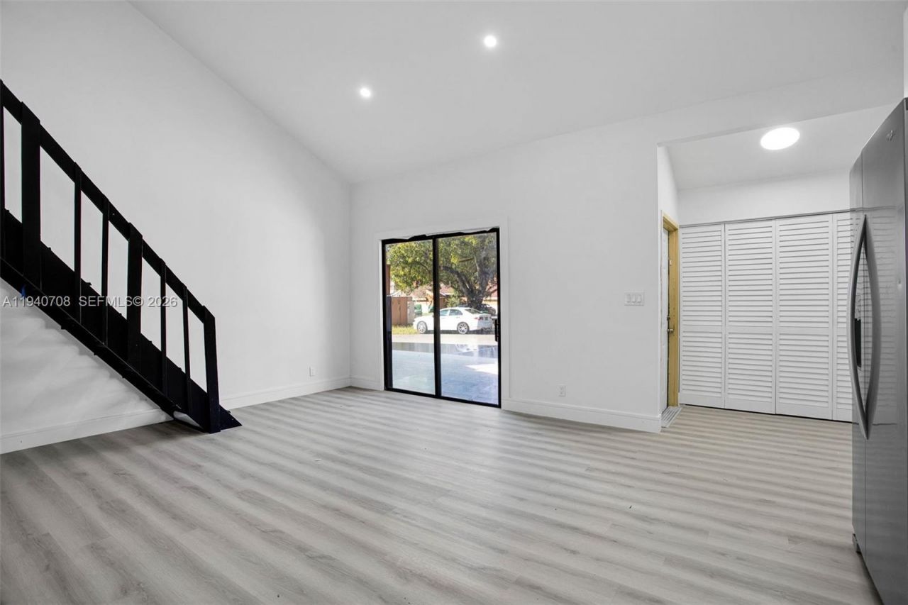 2430 NW 55th Ter, Lauderhill, FL 33313 Photo