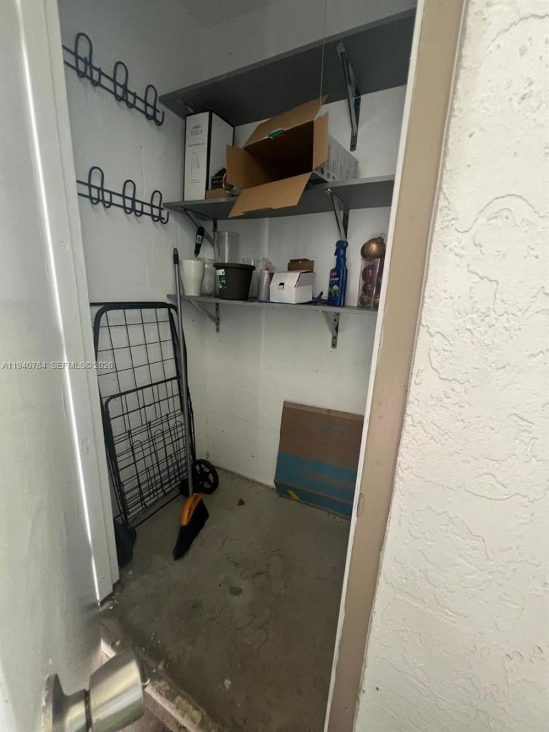 550 S Park Rd, Unit 14-8, Hollywood, FL 33021 Photo