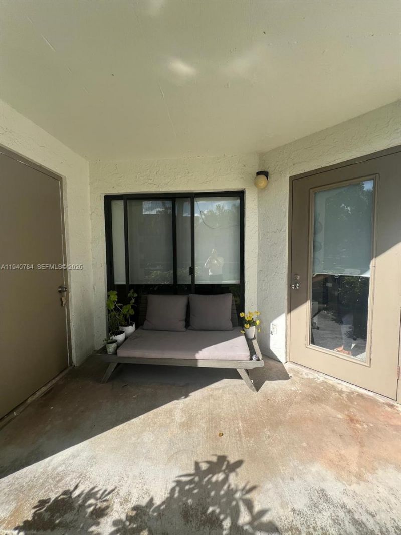 550 S Park Rd, Unit 14-8, Hollywood, FL 33021 Photo