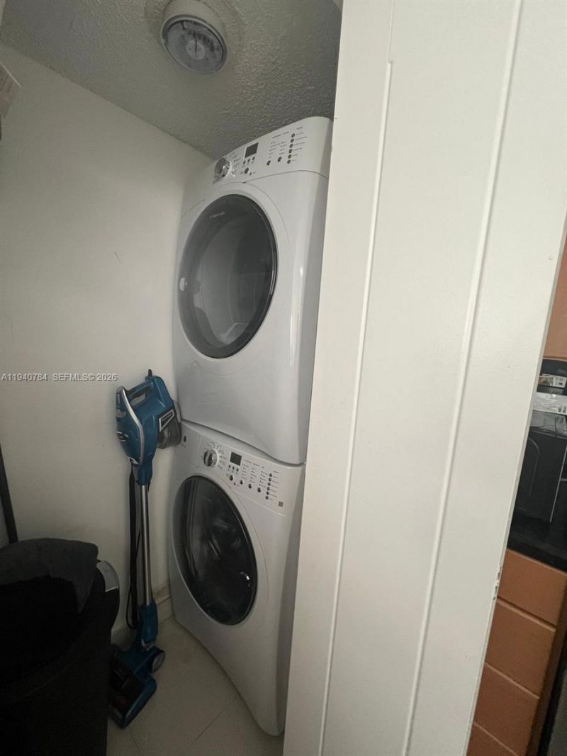 550 S Park Rd, Unit 14-8, Hollywood, FL 33021 Photo