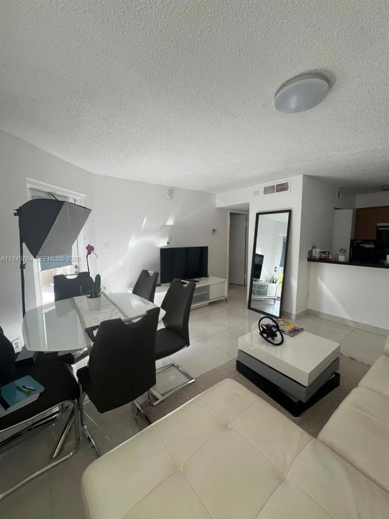 550 S Park Rd, Unit 14-8, Hollywood, FL 33021 Photo