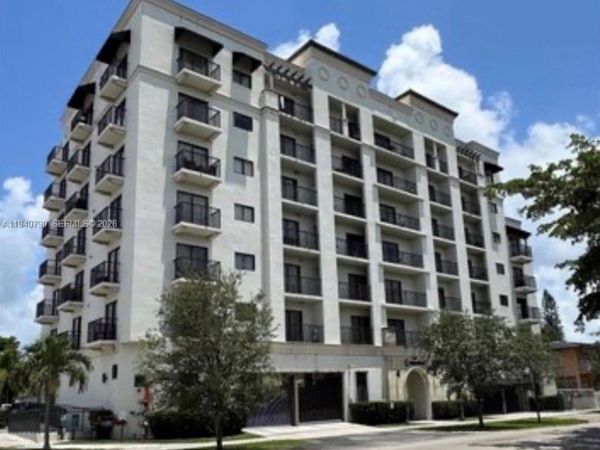1801 SW 32nd Ave, Unit 704, Miami, FL 33145