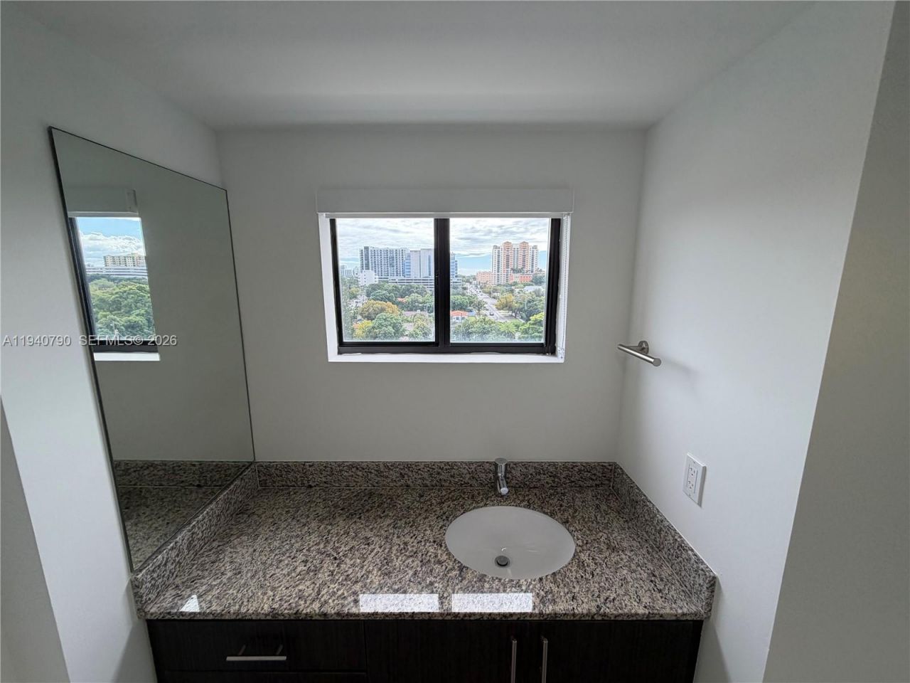 1801 SW 32nd Ave, Unit 704, Miami, FL 33145 Photo