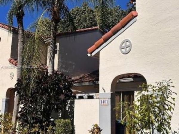 1401 Cottonwood Cir, Unit 1, Weston, FL 33326