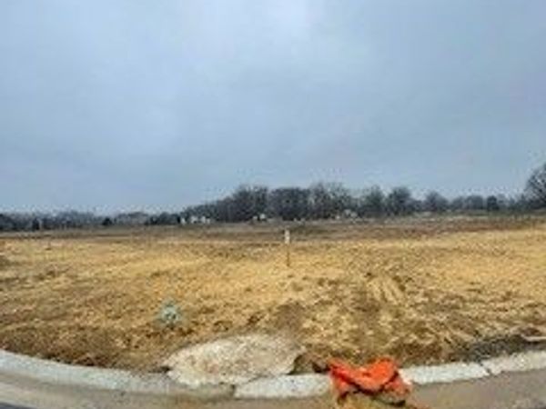 Putter Avenue NW, Massillon, OH 44646