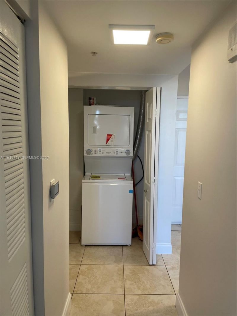 2030 S Douglas Rd , Unit 524, Coral Gables, FL 33134 Photo