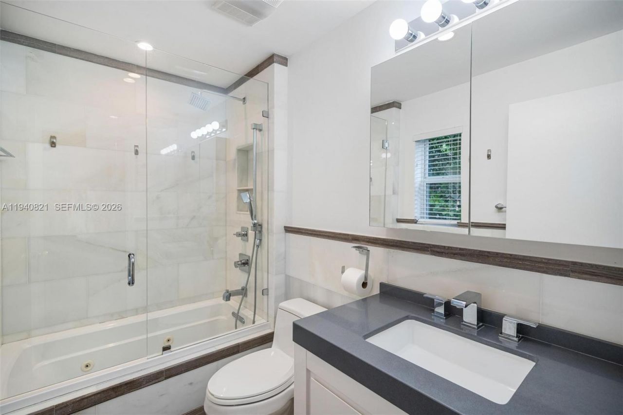 648 Sevilla Ave, Coral Gables, FL 33134 Photo