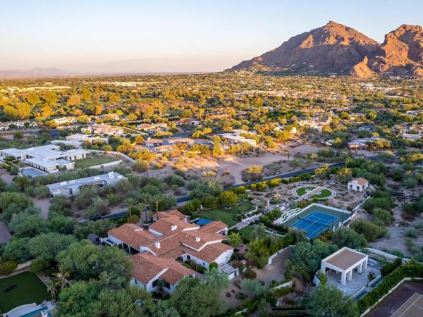 6742 N 48TH Street, Paradise Valley, AZ 85253