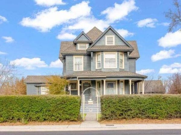 305 W 1st Street, Prineville, OR 97754