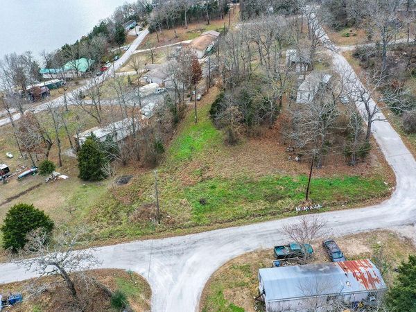 231 7th Avenue , Ridgedale, MO 65739