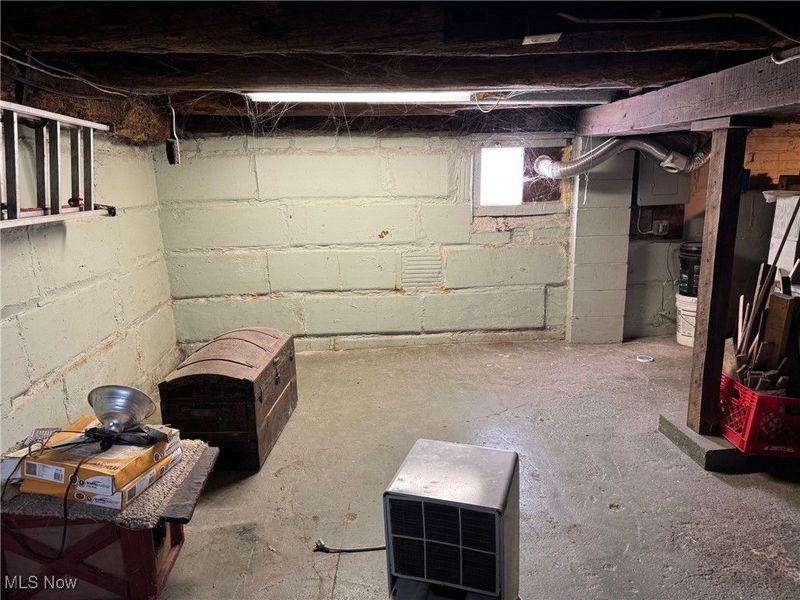 2909 Sanitarium Road, Akron, OH 44312 Photo 21