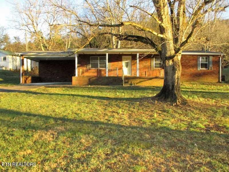 639 Southard St, Tellico Plains, TN 37385 Main Photo