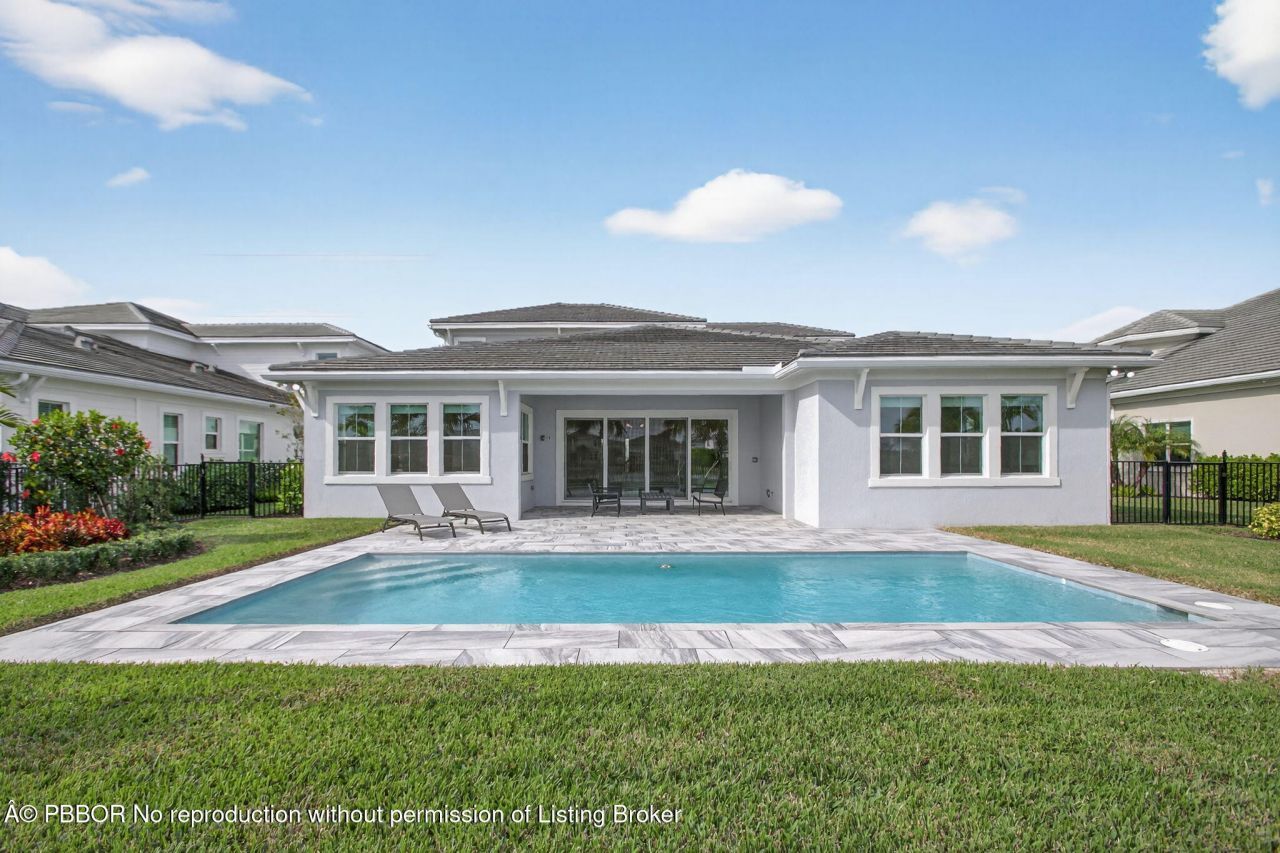 9249 Crestview Circle, Palm Beach Gardens, FL 33412 Photo