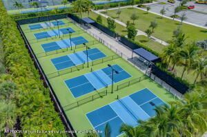 9249 Crestview Circle, Palm Beach Gardens, FL 33412 Photo