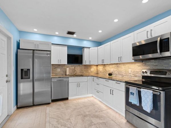 315 SW 6th Court, Boynton Beach, FL 33426