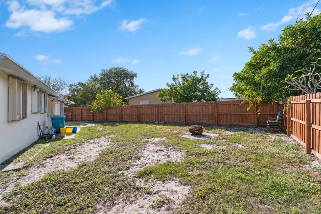 315 SW 6th Court, Boynton Beach, FL 33426 Photo