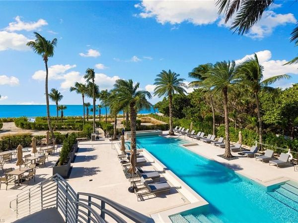 11125 Gulf Shore DR, Unit PH-7, NAPLES, FL 34108