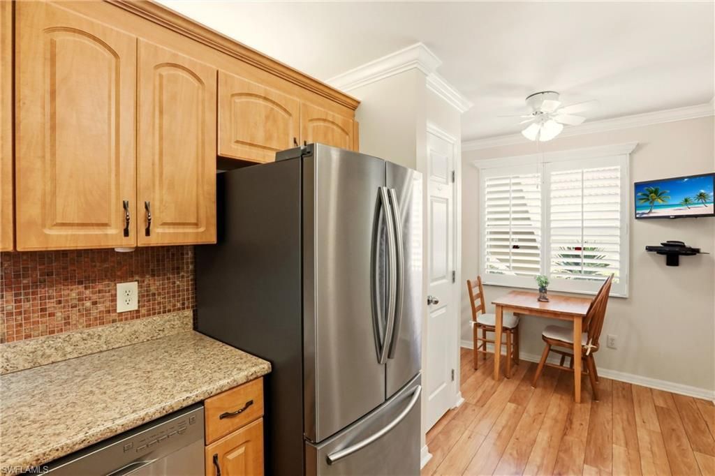 289 Robin Hood Cir, Unit 101, Naples, FL 34104 Photo