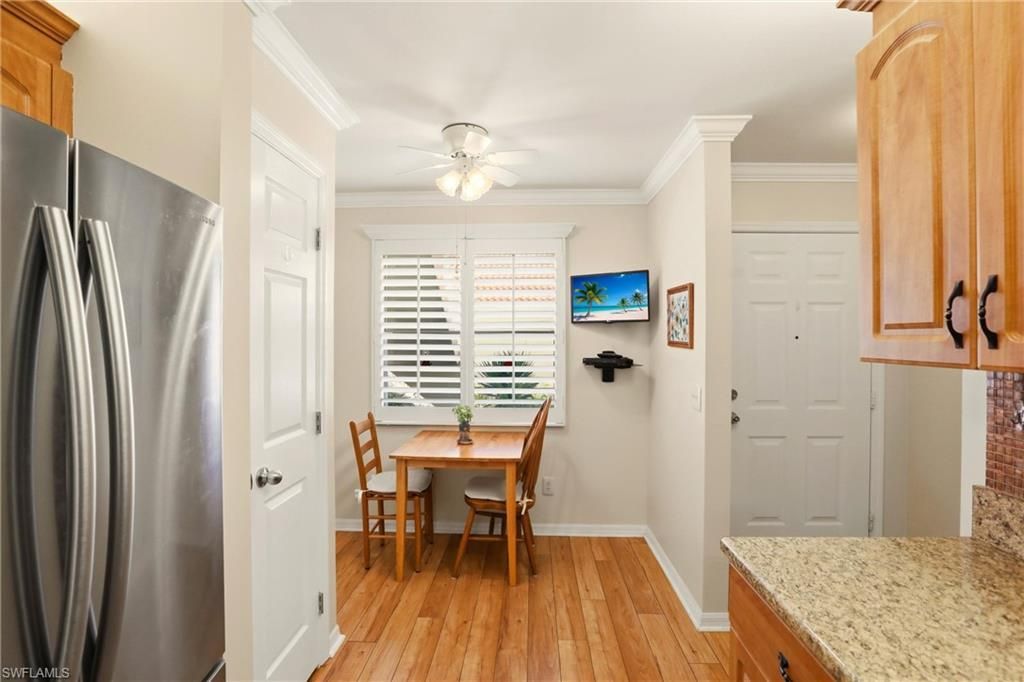 289 Robin Hood Cir, Unit 101, Naples, FL 34104 Photo