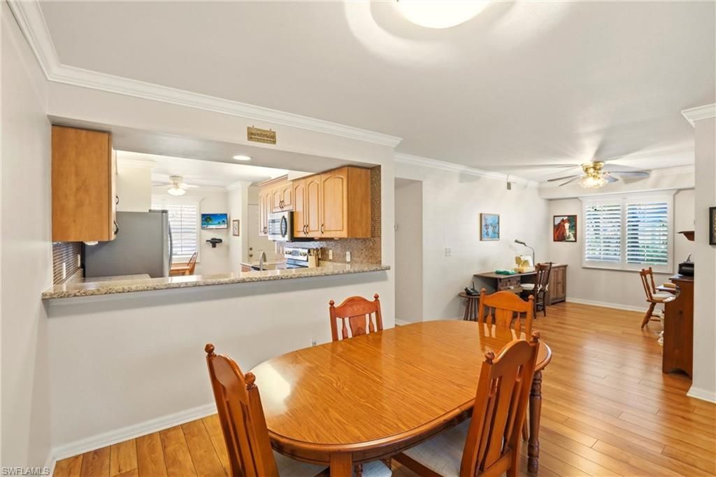 289 Robin Hood Cir, Unit 101, Naples, FL 34104 Photo
