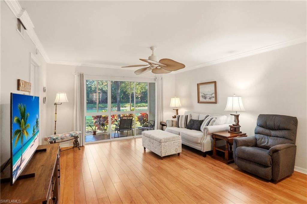 289 Robin Hood Cir, Unit 101, Naples, FL 34104 Photo