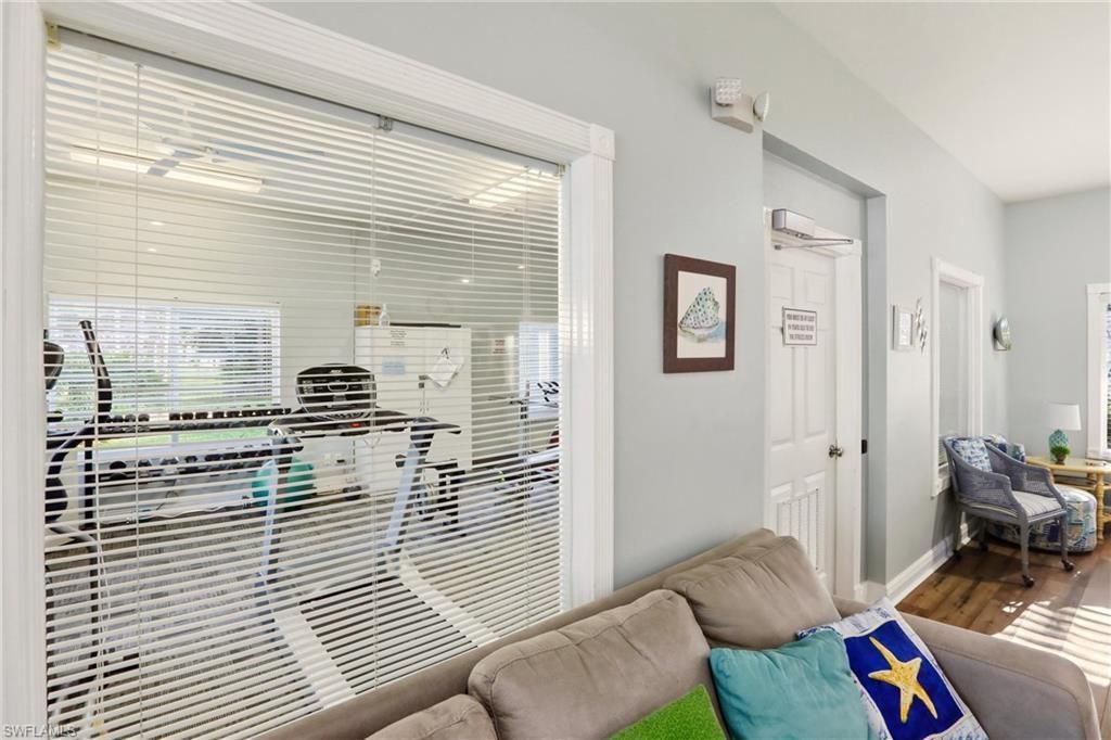 289 Robin Hood Cir, Unit 101, Naples, FL 34104 Photo