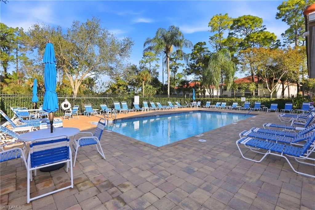 289 Robin Hood Cir, Unit 101, Naples, FL 34104 Photo