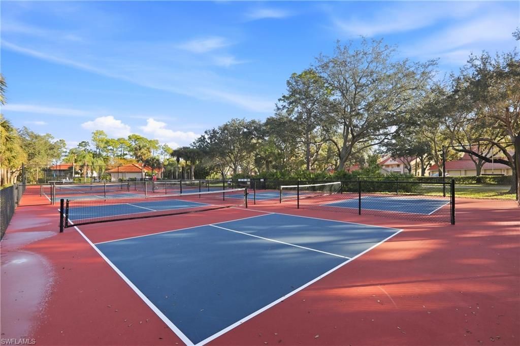 289 Robin Hood Cir, Unit 101, Naples, FL 34104 Photo