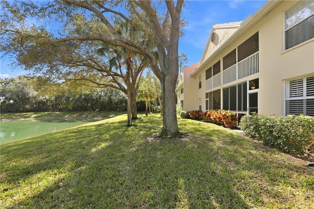 289 Robin Hood Cir, Unit 101, Naples, FL 34104 Photo