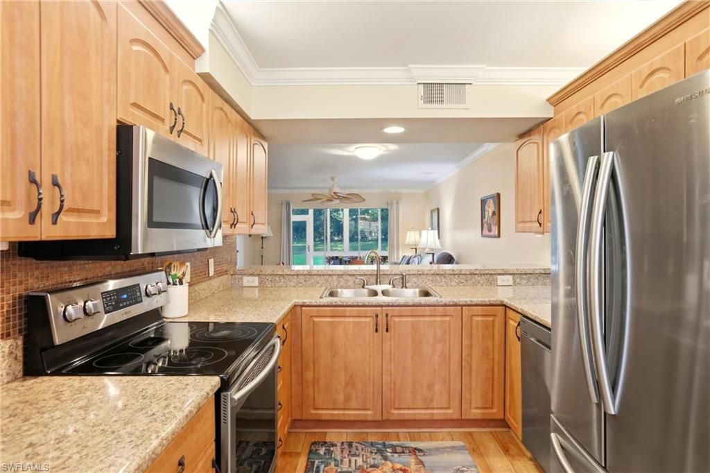 289 Robin Hood Cir, Unit 101, Naples, FL 34104 Photo