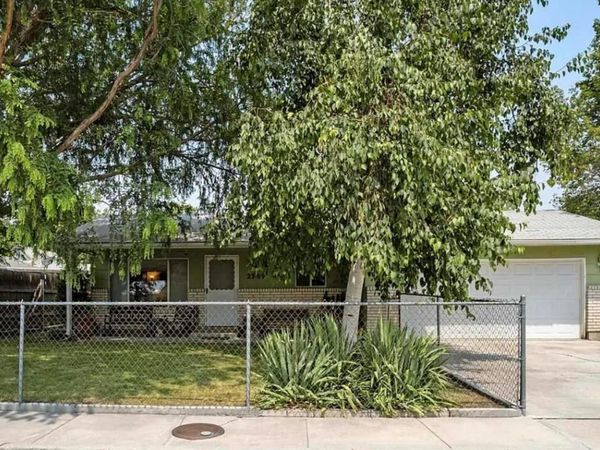 2309 Carter Ct, Caldwell, ID 83605