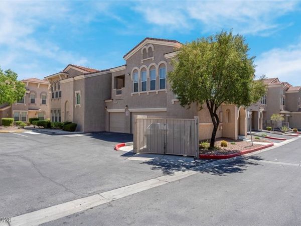 10550 W Alexander Road, Unit 2210, Las Vegas, NV 89129