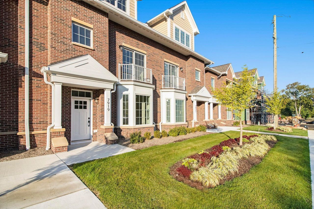 7925 Grand Street, Dexter, MI 48130 Main Photo