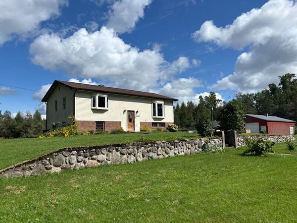 3247 E Gogomain RD, Pickford, MI 49774