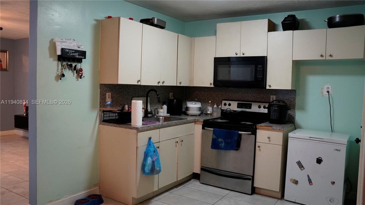 1021 NW 23rd Rd, Fort Lauderdale, FL 33311 Photo