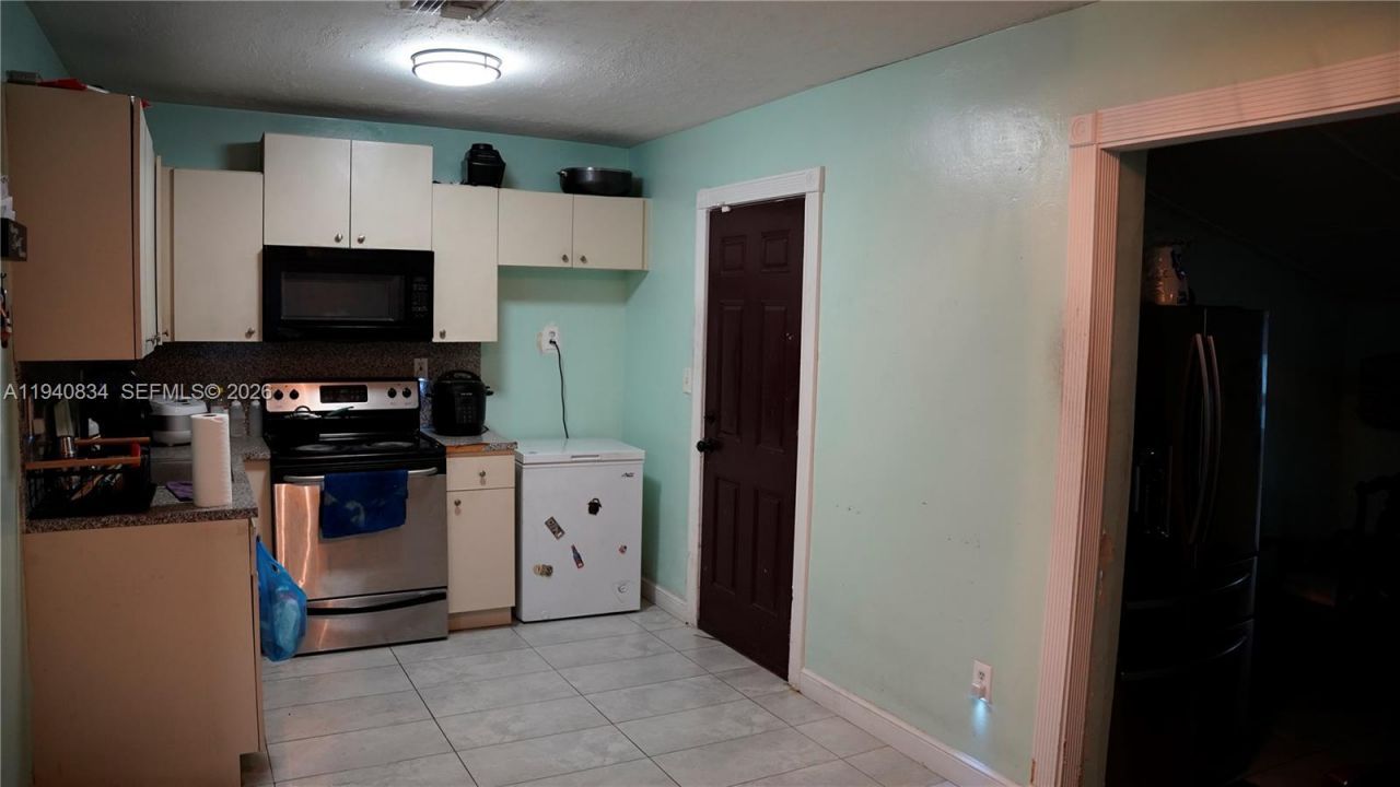 1021 NW 23rd Rd, Fort Lauderdale, FL 33311 Photo