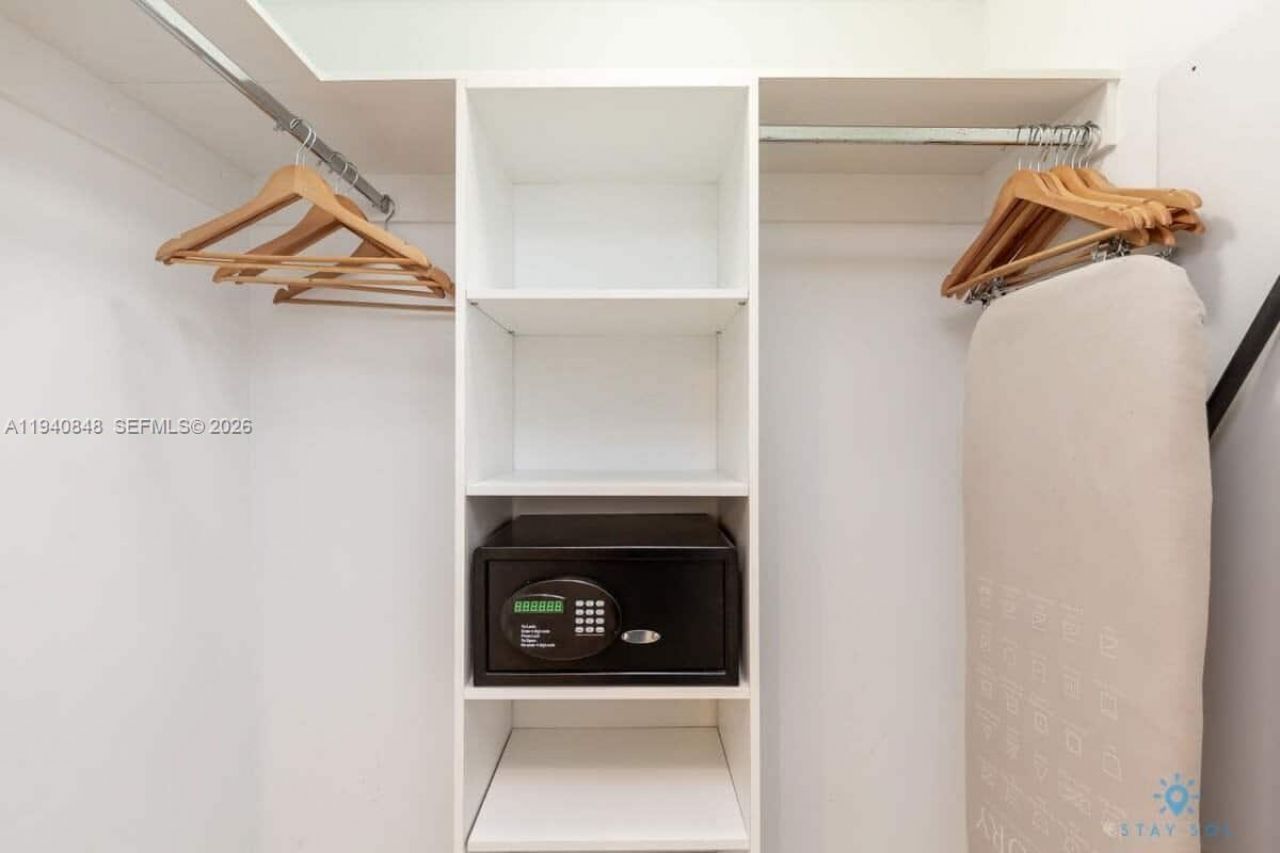 2602 E Hallandale Beach Blvd, Unit R2006, Hallandale Beach, FL 33009 Photo