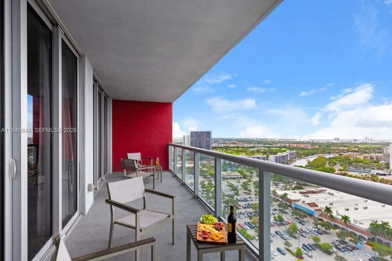 2602 E Hallandale Beach Blvd, Unit R2006, Hallandale Beach, FL 33009 Photo