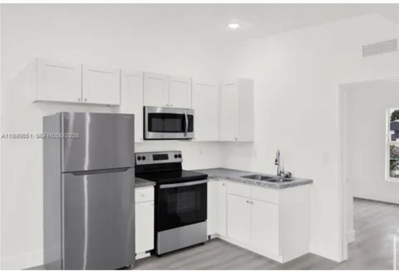 1831 NW 67th St, Unit 2, Miami, FL 33147 Photo
