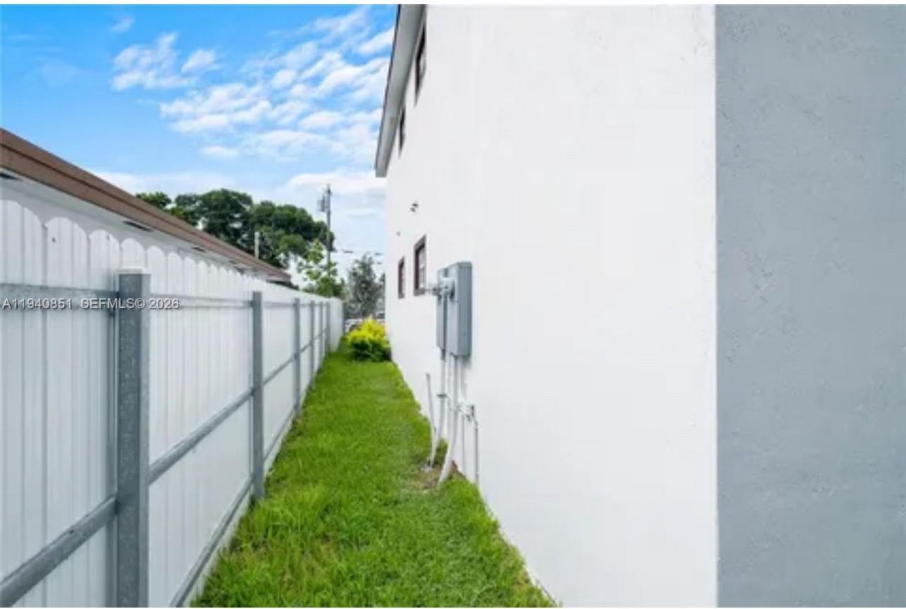 1831 NW 67th St, Unit 2, Miami, FL 33147 Photo