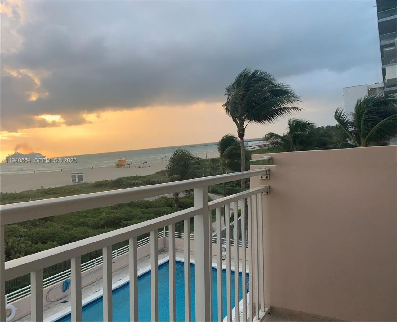 345 Ocean Dr , Unit 415, Miami Beach, FL 33139 Photo