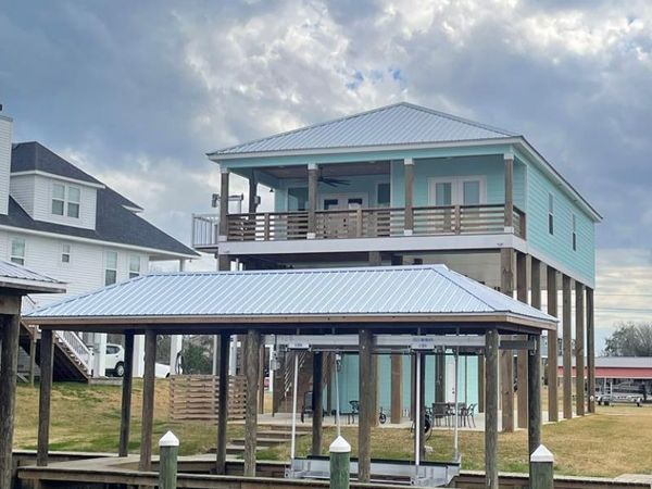 114 Edith Dr, Bay St Louis, MS 39520