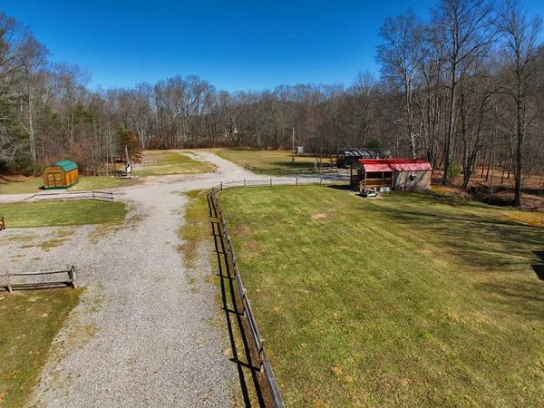 2191 LESTER HWY, LESTER, WV 25865