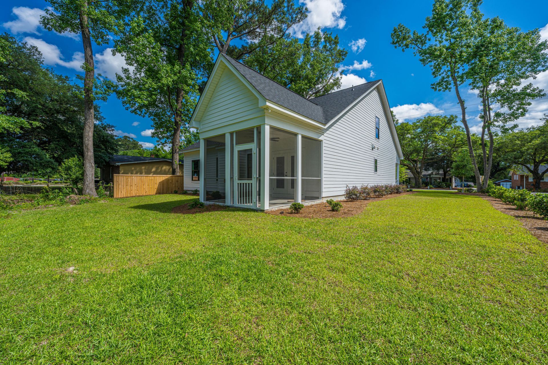 2506 Hara Lane Photo 5