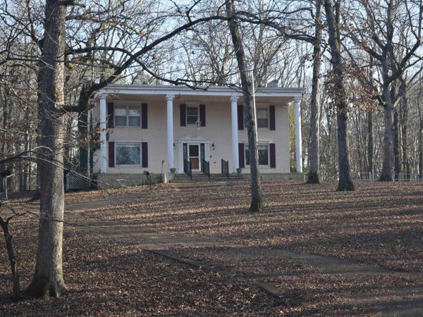101 BOB ST, Selmer, TN 38375