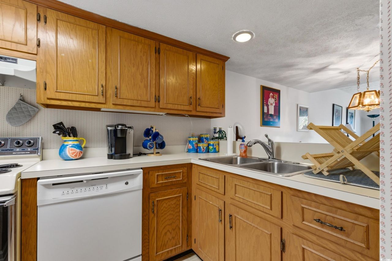 816 9th Ave. S Photo 5