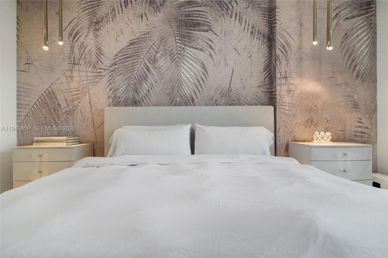 400 Alton Rd, Unit 409, Miami Beach, FL 33139 Photo