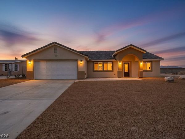 3925 N Mayfield Ranch Road, Pahrump, NV 89060