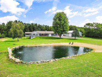 64 Oakland Road Cambridge, WI 53523